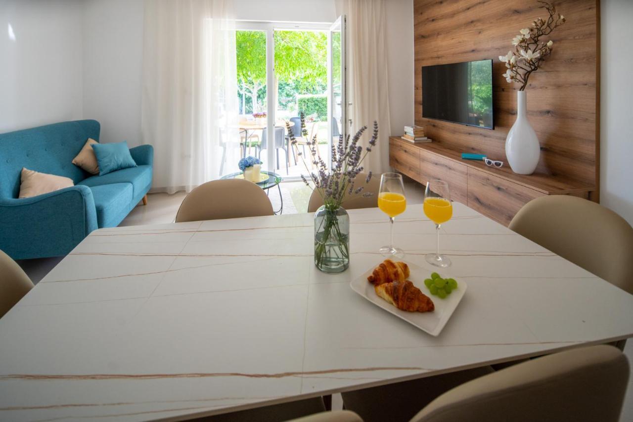 Garden Apartment Pakoštane Extérieur photo