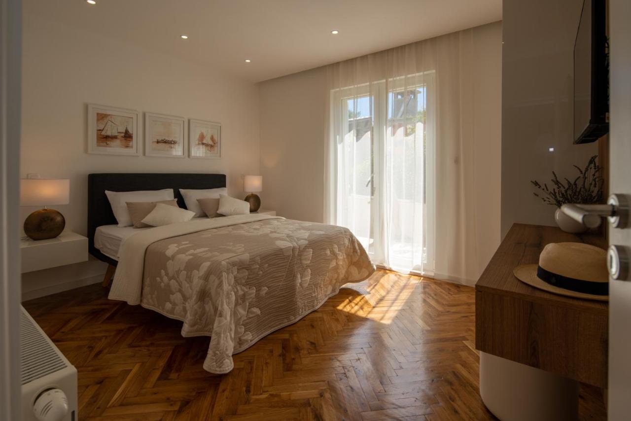 Garden Apartment Pakoštane Extérieur photo