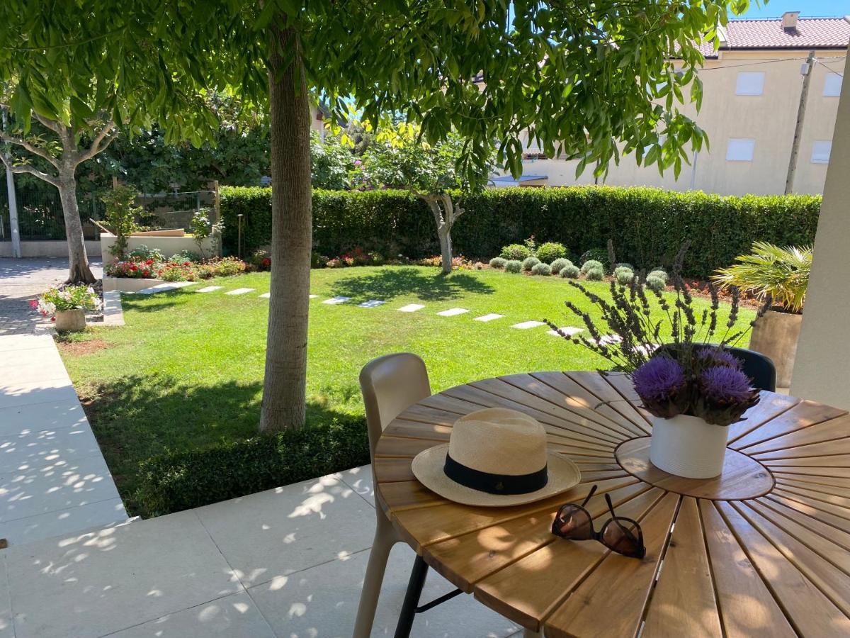 Garden Apartment Pakoštane Extérieur photo