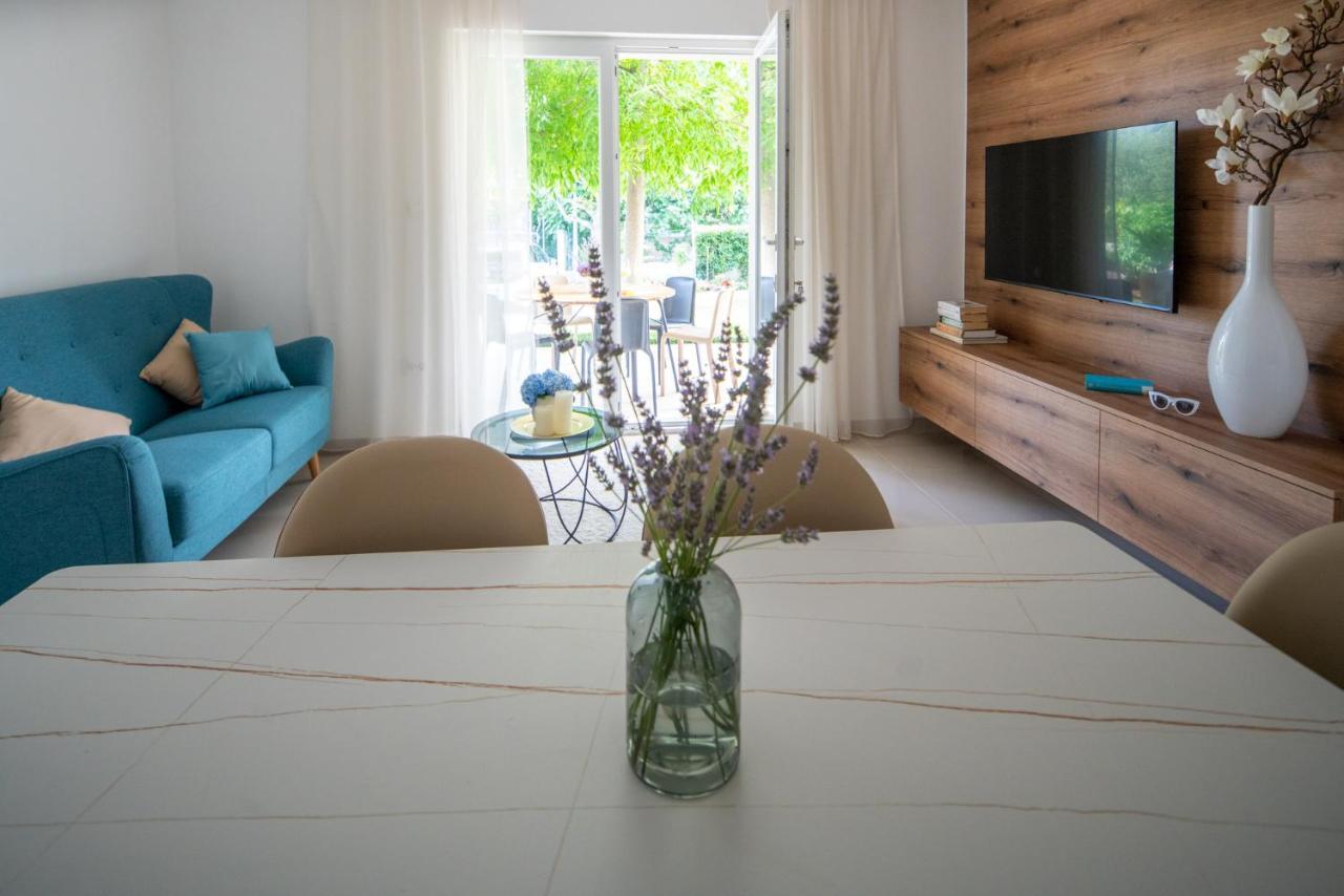 Garden Apartment Pakoštane Extérieur photo
